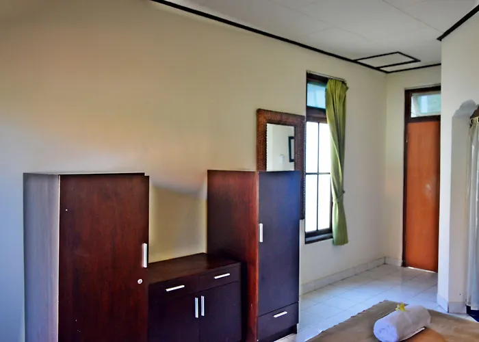 Yulia 2 Quarto em Acomodações Particulares Sanur